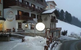 Hotel Garni Royal