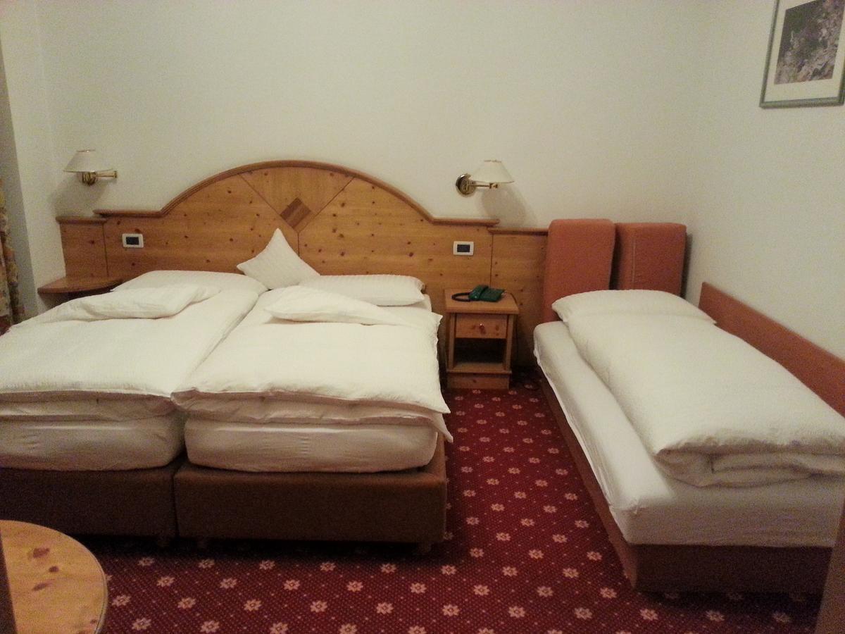 Hotel Garni Royal Arabba Exterior photo